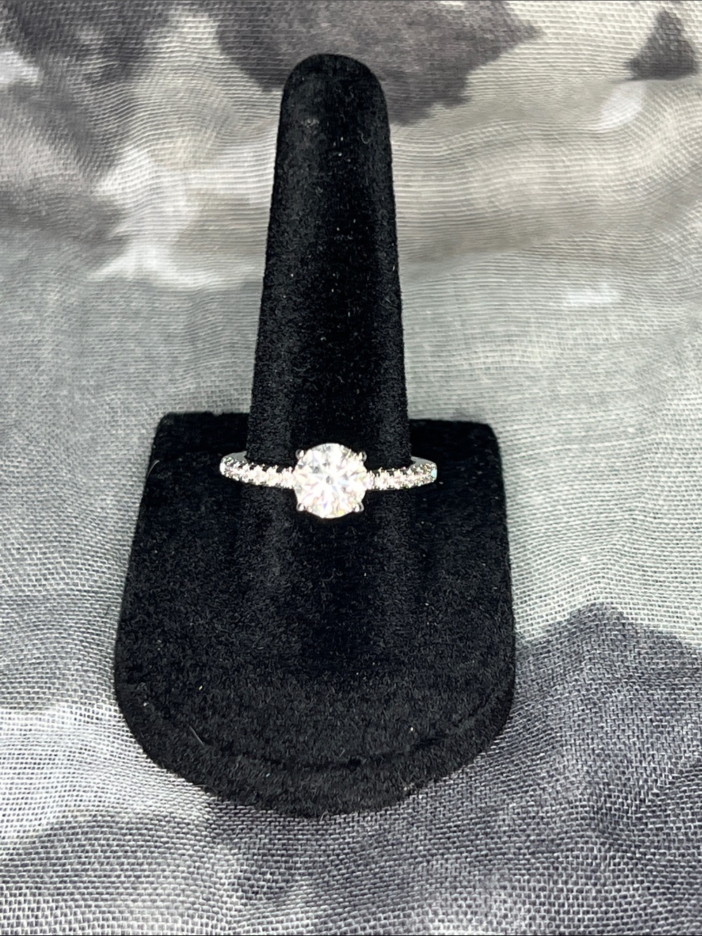 Classic 1ct Moissanite Round-Cut Solitaire Engagement Ring in Sterling Silver